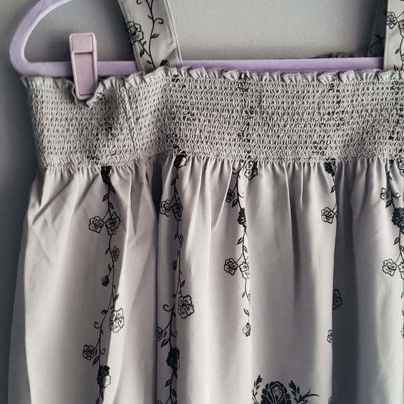 Midnight Velvet "Bell Sleeve Cold Shoulder Top" S - Picture 2 of 5